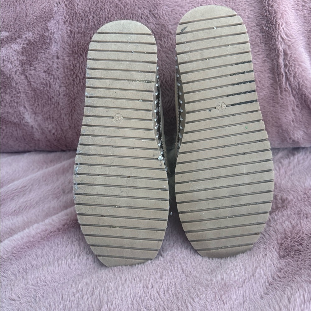 Elegant Beige and Silver Women's Loafers - Picture 6 of 6